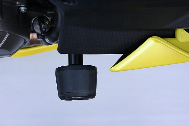 Слайдеры рамы мотоцикла с черными кронштейнами GSG 60402-A23-SH-DS