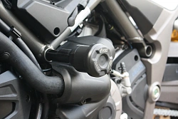 Слайдеры рамы мотоцикла с черными кронштейнами GSG 4585493-D32-SH