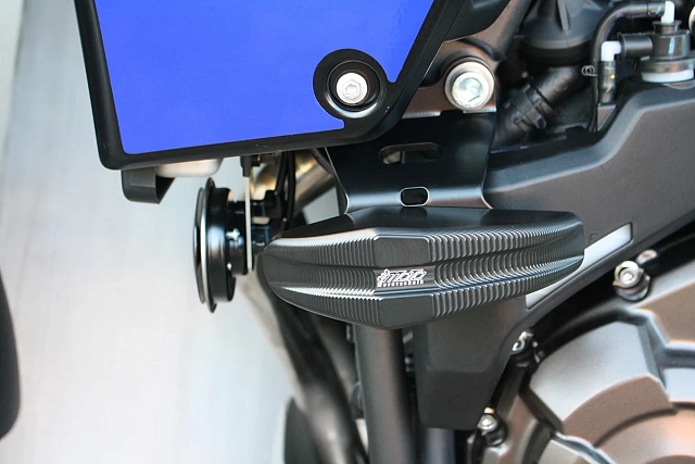 Слайдеры рамы мотоцикла продольные с черными кронштейнами GSG 1505040-Y59-SH