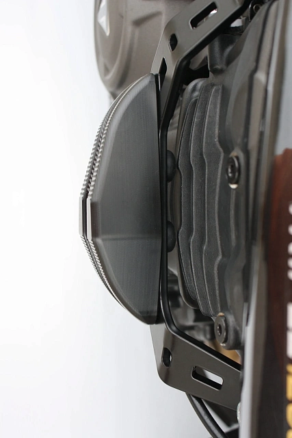 Слайдеры рамы мотоцикла продольные с черными кронштейнами GSG 1505040-T38-SH