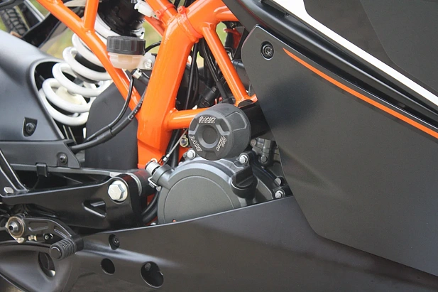 Слайдеры рамы мотоцикла с черными кронштейнами GSG 4060275-KM7-DS-SH