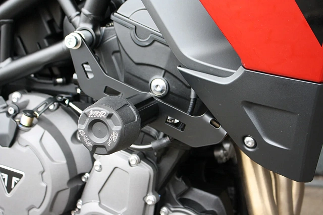 Слайдеры рамы мотоцикла с черными кронштейнами GSG 406028575-T36