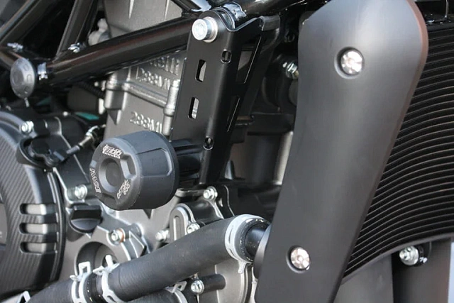 Слайдеры рамы мотоцикла с черными кронштейнами GSG 406022035-N7-SH