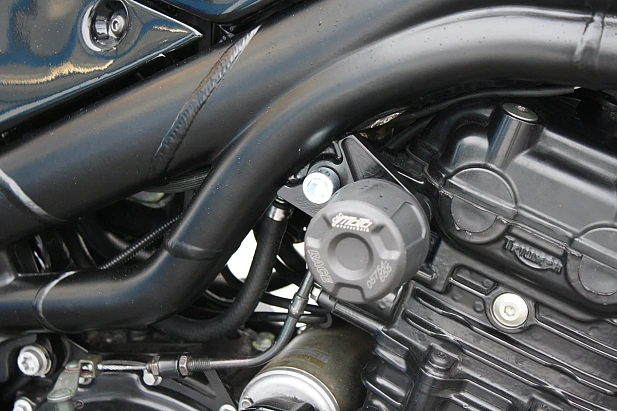 Слайдеры рамы мотоцикла с черными кронштейнами GSG 4555440-T154-DS-SH