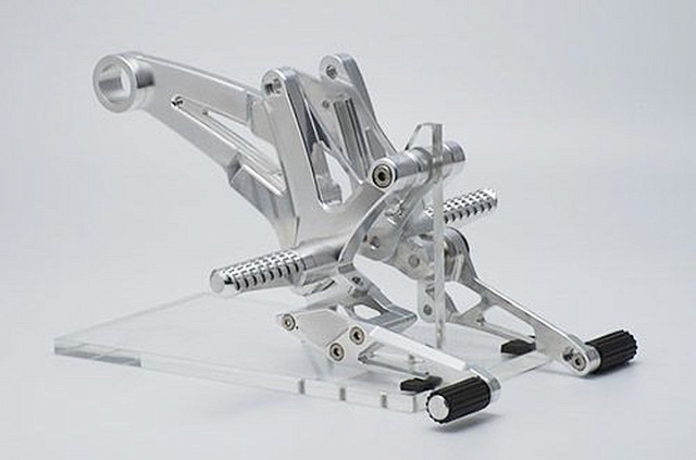 Комплект кастомных регулируемых подножек Aella