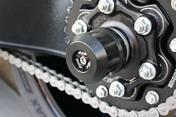 Слайдер оси заднего колеса мотоцикла левый GSG с черной анодированной вставкой 60E-62E-O