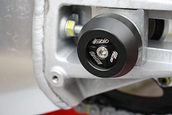 Слайдеры оси заднего колеса мотоцикла GSG с черной анодированной вставкой 40E-49E-O