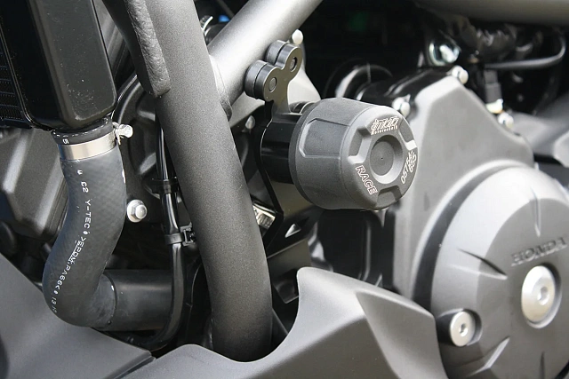 Слайдеры рамы мотоцикла с черными кронштейнами GSG 4060235-H45-DS-SH