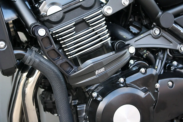 Слайдеры рамы мотоцикла продольные с черными кронштейнами GSG 1505040-K70-SH