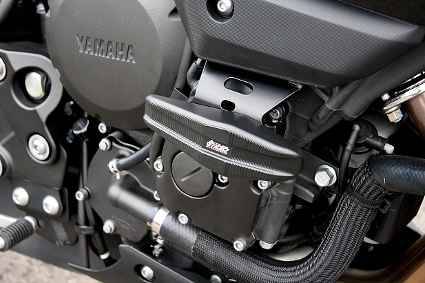 Слайдеры рамы мотоцикла продольные с черными кронштейнами GSG 1505025-Y48