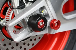 Слайдеры оси заднего колеса мотоцикла GSG с красной анодированной вставкой 40E-49E-O