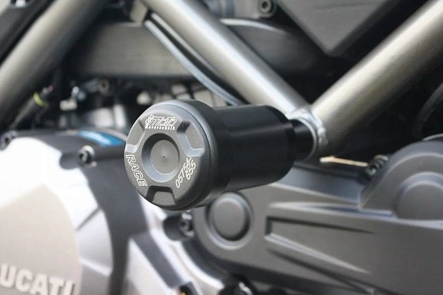 Слайдеры рамы мотоцикла с черными кронштейнами GSG 4585493-D32-SH