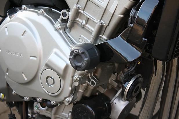 Слайдеры рамы мотоцикла с черными кронштейнами GSG 49490-H26-DS