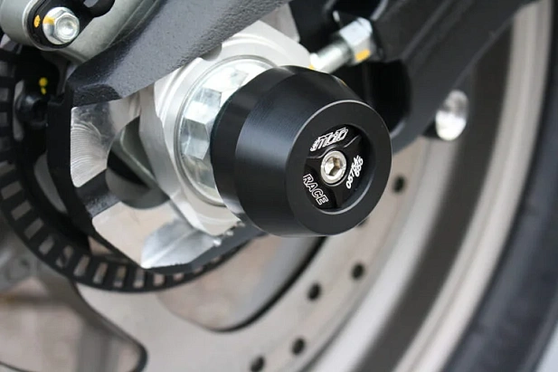 Слайдеры оси заднего колеса мотоцикла GSG с черной анодированной вставкой 41E-49E-O