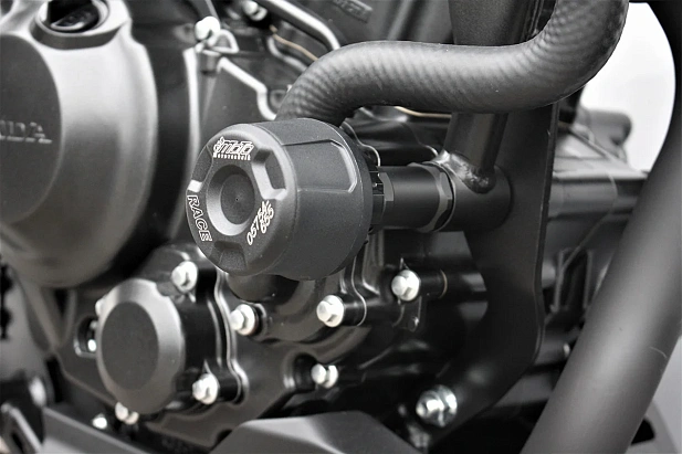 Слайдеры рамы мотоцикла с черными кронштейнами GSG 4060225-H68-DS-SH