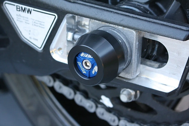 Слайдеры оси заднего колеса мотоцикла GSG с синими анодированными вставками 30E-45E-O