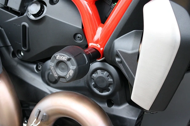 Слайдеры рамы мотоцикла с черными кронштейнами GSG 40602-D24-SH